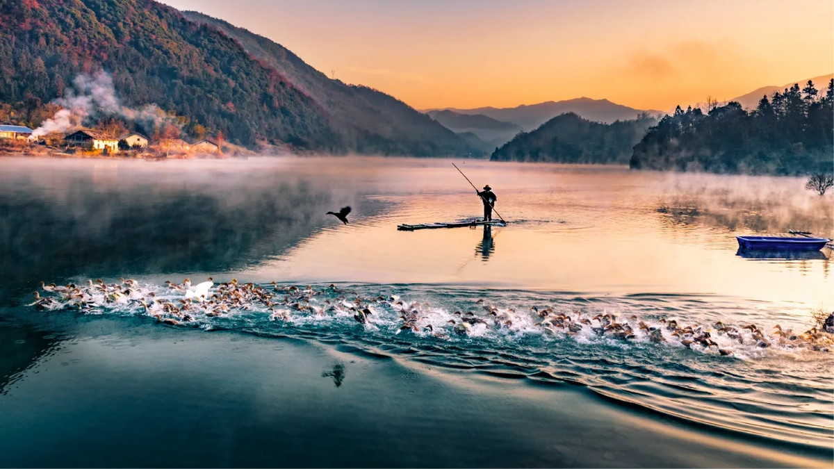 秋浦河